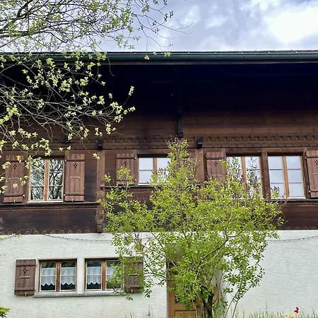 Akelei - Gross By Interhome