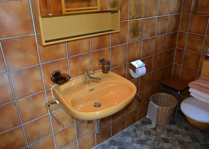 Akelei - Gross By Interhome